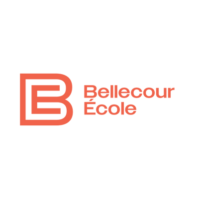 Consultante en communication spécialisée en stratégie digitale et contenu de marque à Lyon.