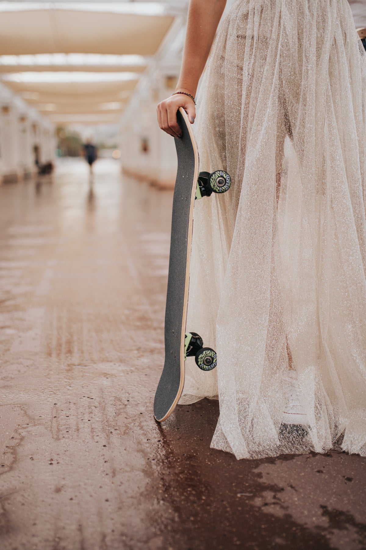 Direction artistique d'un shooting photo mariage et streetwear realise a Nice pour la creation de contenu sur les reseaux sociaux.