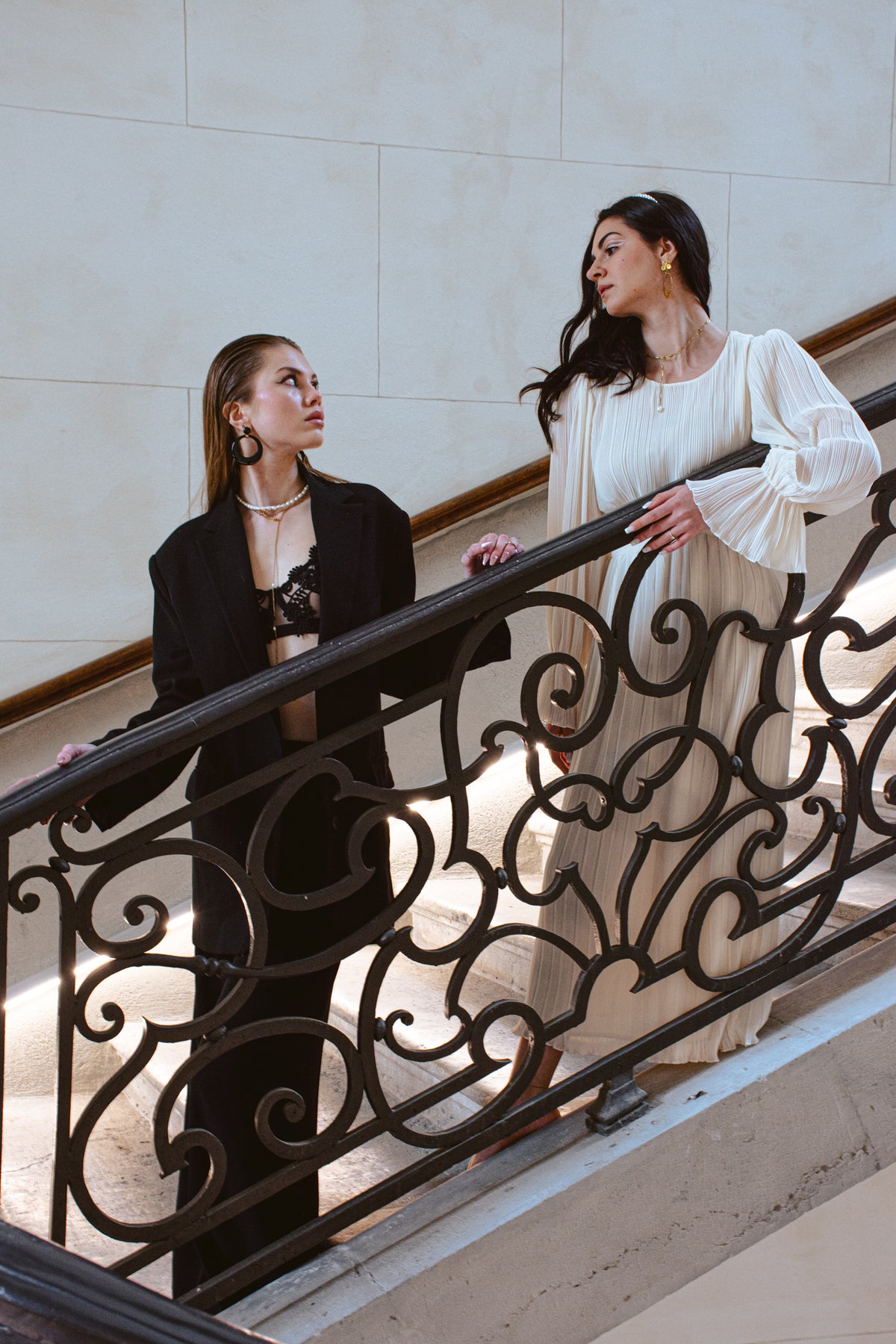Shooting editorial mode realise dans le cadre d'un projet artistique et d'une strategie de communication visuelle.
